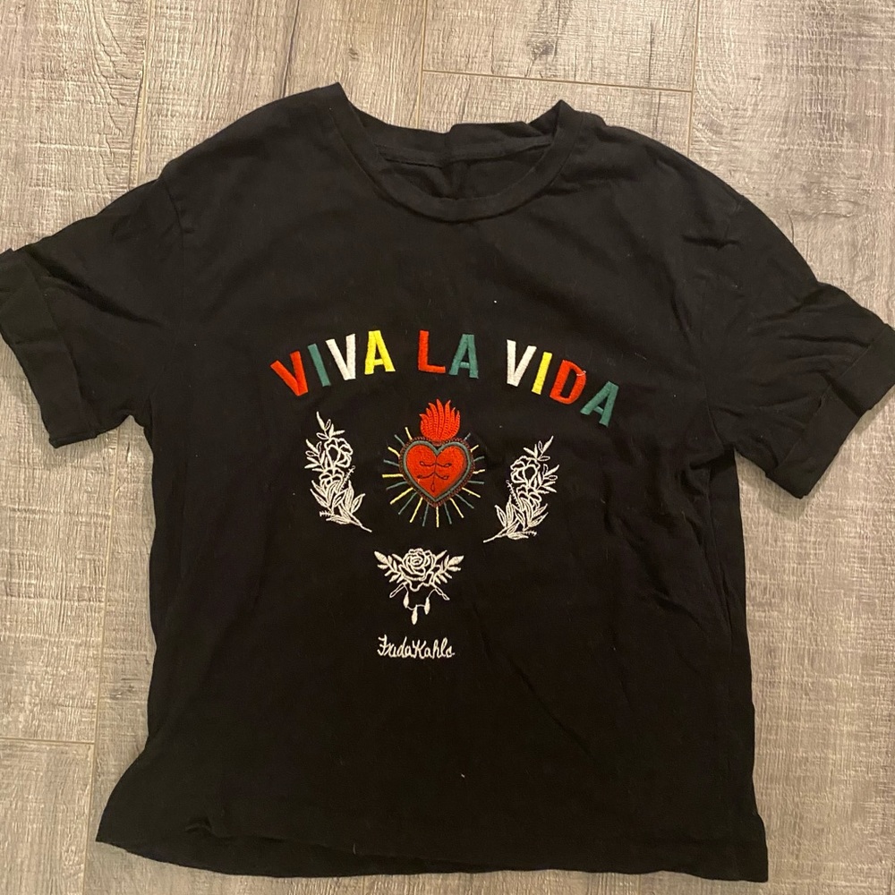 Embroidery tshirt
